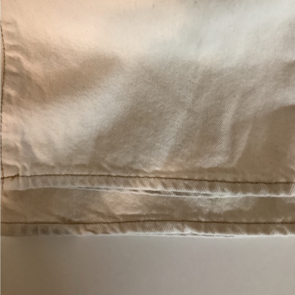 S.O.N.G. Size 7/28 Street Low Rise Jean With Rips Cream Jean. Preloved - Picture 6 of 8